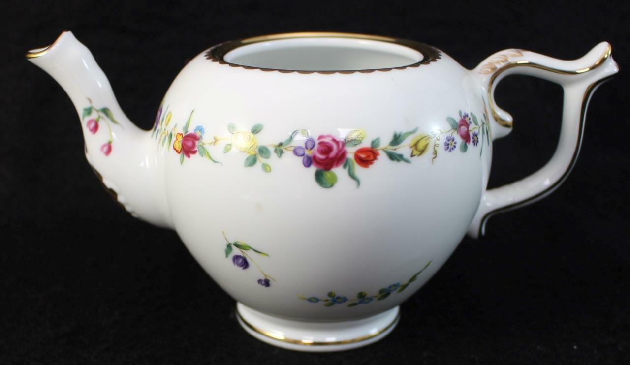 Franklin Mint VICTORIA & ALBERT MUSEUM TEAPOT Chelsea Derby GREAT COND