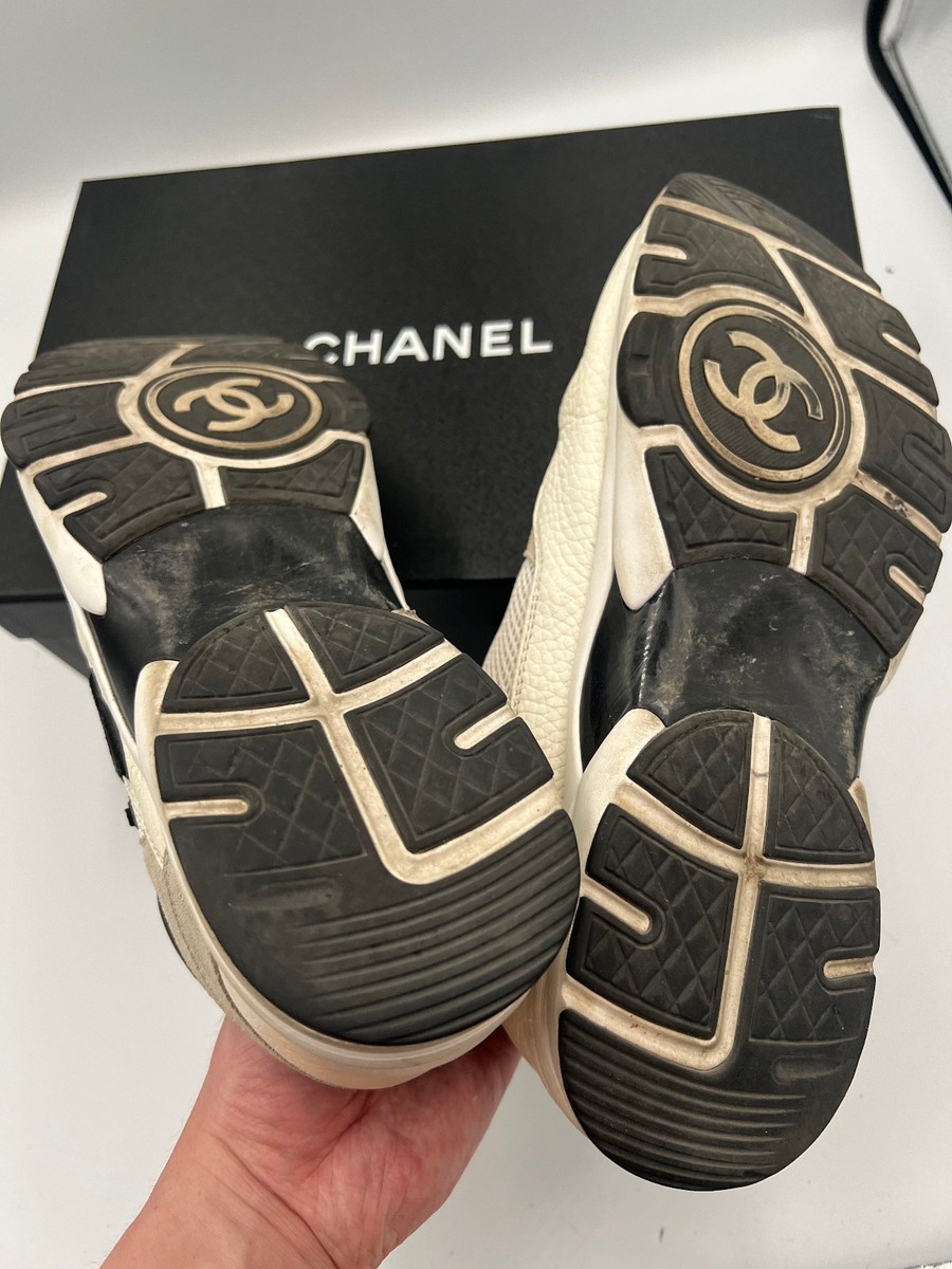 CHANEL CC Logo Trainer Sneakers White Men's US 8 View 5