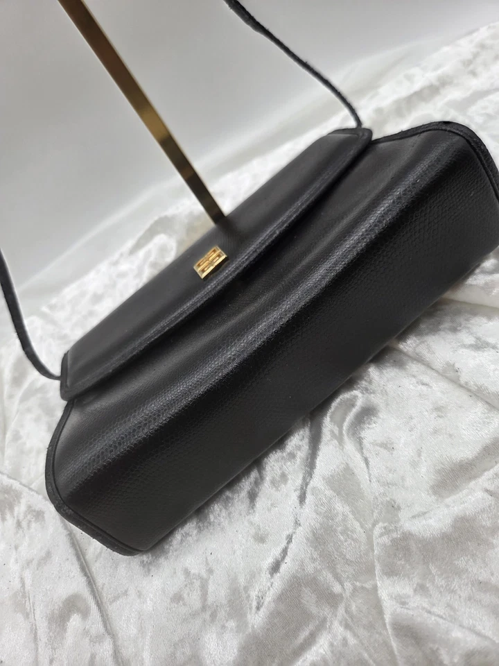 纪梵希黑色斜挎包小号 — 第 3/4 张图片