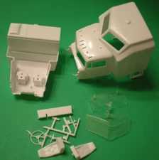 Kenworth W900 Rig Semi 1/25 Truck Cab Sleeper Interior Tub Seat Dash Glass Model