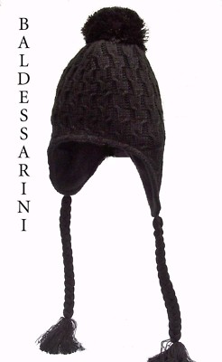 Pudel-Strick Mütze by BALDESSARINI*LUXUS Earflap Beanie black + Baldessarini Pin