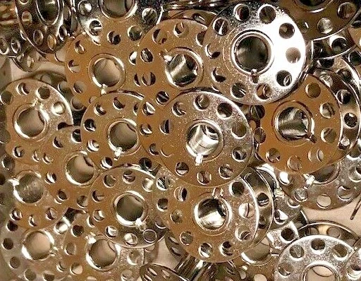 10 Sewing Machines Metal Bobbins For Singer Machines - Earlier Models - Image 2 of 3