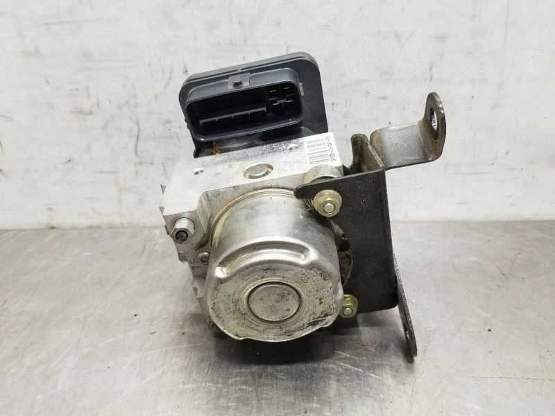 Conjunto de módulo actuador de freno antibloqueo bomba ABS Toyota Tacoma 2005-2008 OEM Foto 3 de 4