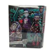 Monster High Love's Not Dead Sloman "Slo Mo" Mortavitch  Ghoulia Yelps