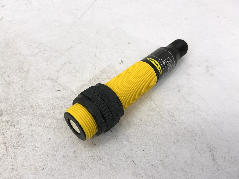 New Banner Engineering S18UBAQ U-Gage Discrete Sensor Range 30-300mm 5-Pin 30V - Image 4 of 4