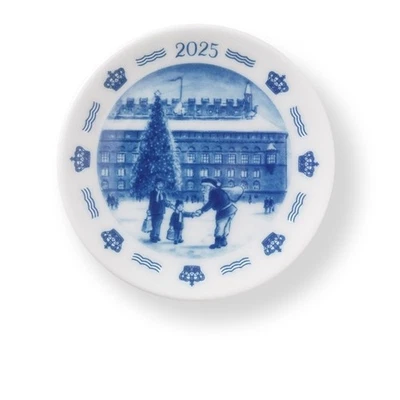 Plaquette Royal Copenhagen 2025 in porcellana. Piattino annuale.