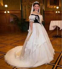 Fantasy Renaissance Gothic Wedding Dress Short Sleeve Lace British Celtic