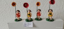 4 Blumenmädchen aus dem Erzgebirge, zeitlos