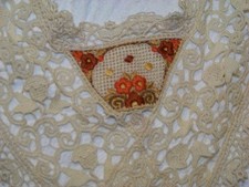 ANTIQUE VICTORIAN HANDMADE NEEDLELACE DRESS COLLAR W FLORAL EMBROIDERY