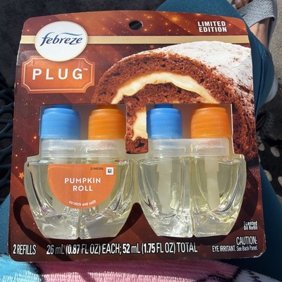 Febreze Fade Defy Plug Air Freshener Refill 0.88 Fl Oz Pumpkin Roll Pack of 2