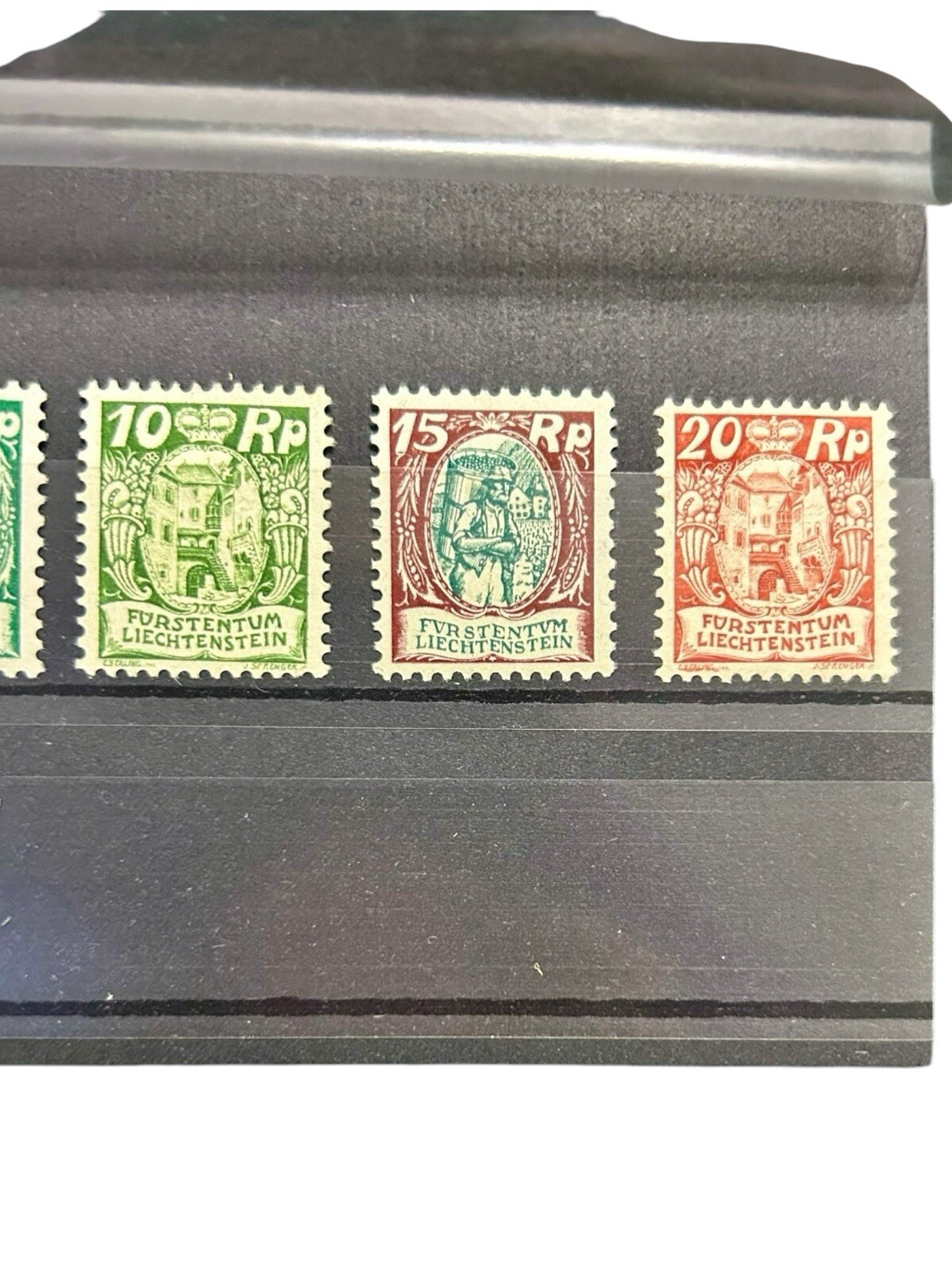 Foto 2 di 6