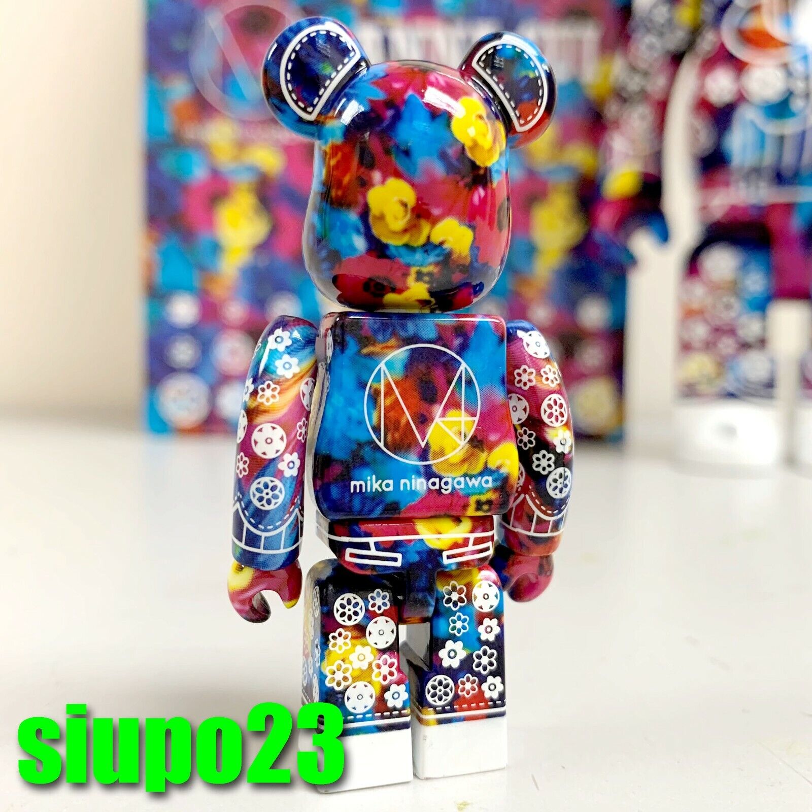 Medicom 400% + 100% Bearbrick ~ Mika Ninagawa x Anna Sui Be