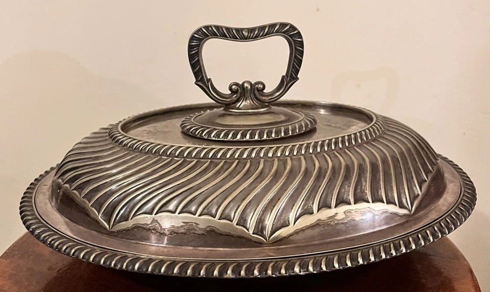 Antiguo plato para servir de entrada Sheffield del siglo XIX plateado Lee & Wigfull Foto 3 de 4