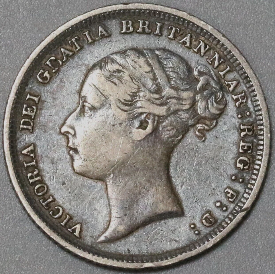 Moeda de prata 1885 Victoria 6 pence Legend estado perfeito erro muito bom estado Grã-Bretanha (23112601R) - Imagem 2 de 3