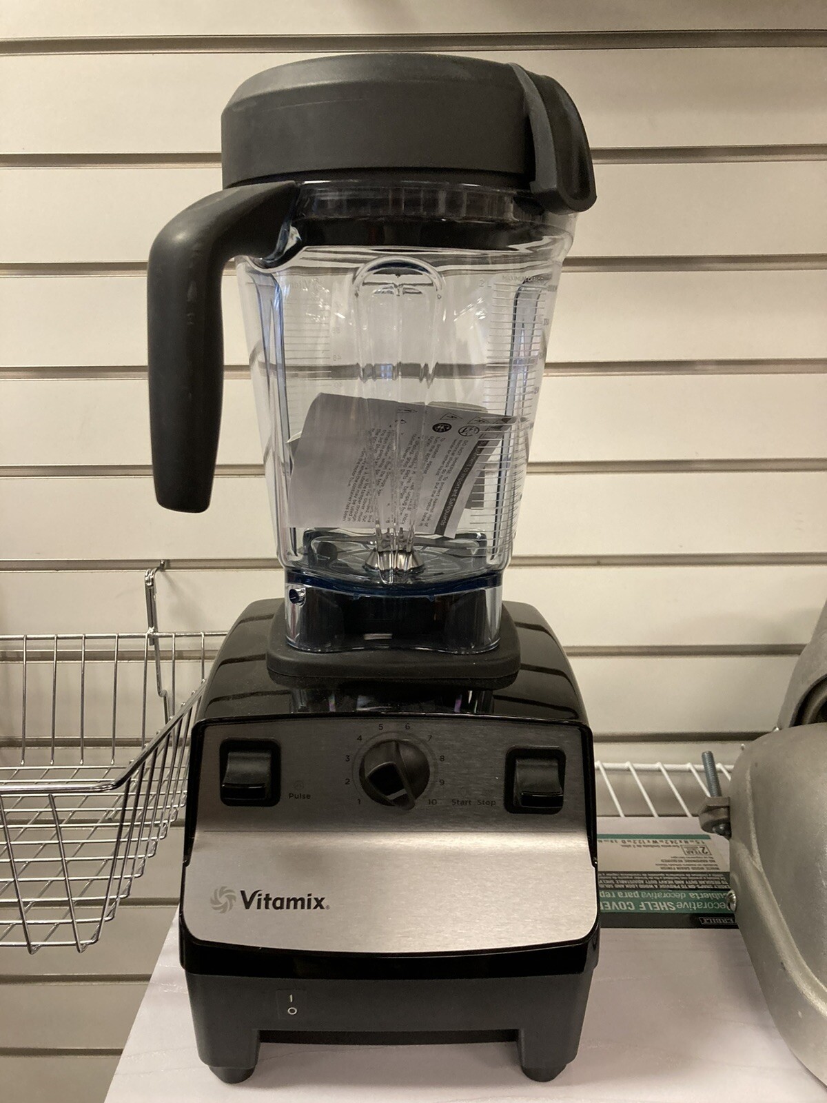 Vitamix 5300 VM0102D Professional Grade Blender 64oz Low Profile