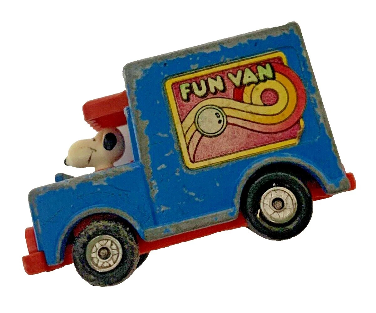 1:9 Scale Vintage Manufacture Diecast Vans