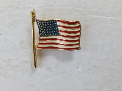 Vintage Patriotic American Flag Enamel Brooch Pin USA Gold Tone 4th of July