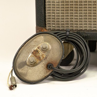 1981 Fender Twin Reverb Silverface Amp w/ Jensen Speakers
