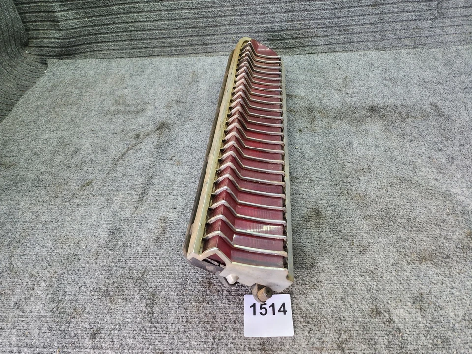 Luz trasera izquierda conductor OEM FORD 1969 Mercury Cougar C9WB-13441-C Foto 2 de 4