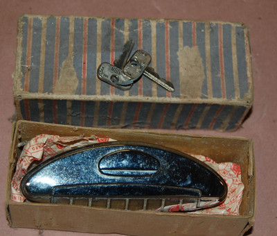 Humber Super Snipe Estate Chrome Handle on Rear Hatch Door NOS with Keys