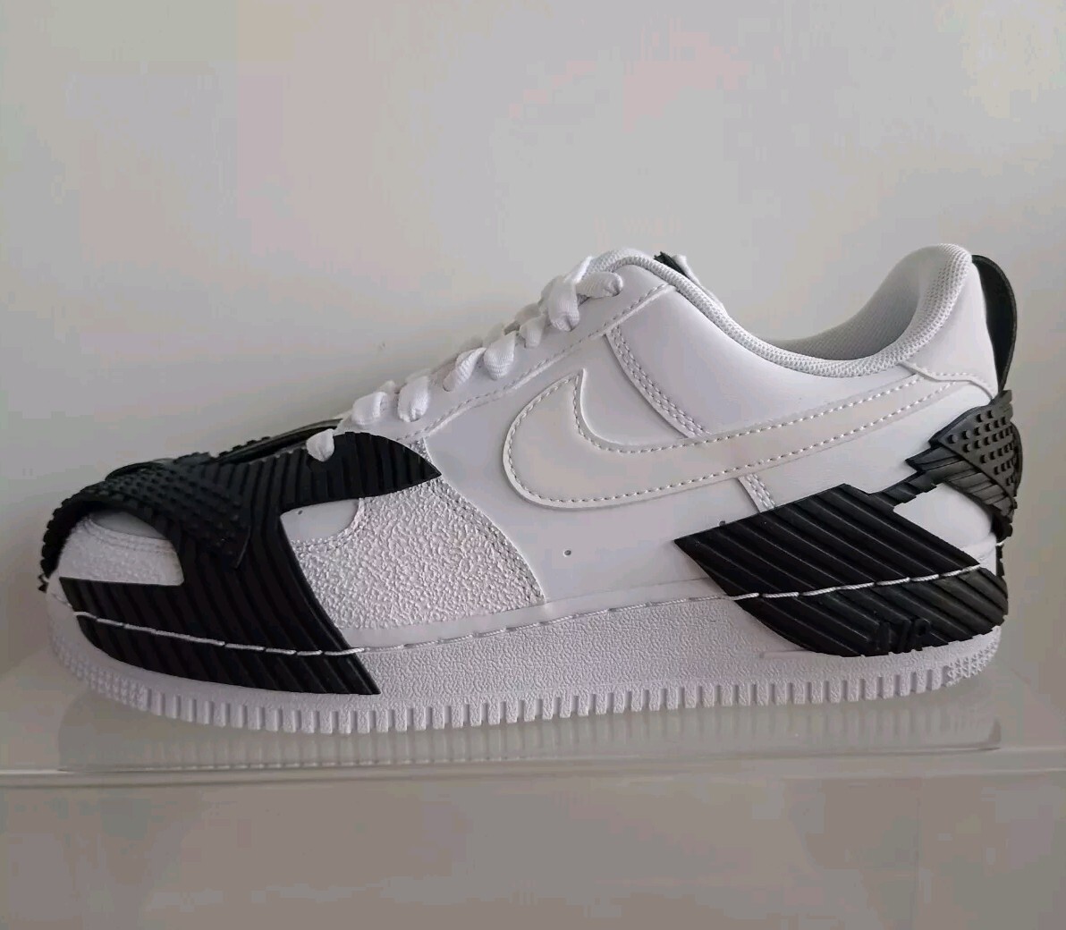 NIKE AIR FORCE NDSTRKT AF1 SIZE UK EUR 41 (CZ3596 100) WHITE BLACK