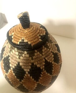 African Zulu Ukhamba Large Basket 10 Inch’s Tall Africa Beer Flowers With Lid