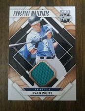 2020 Elite Extra Edition Prospect Materials Relic Black #PM-EW Evan White