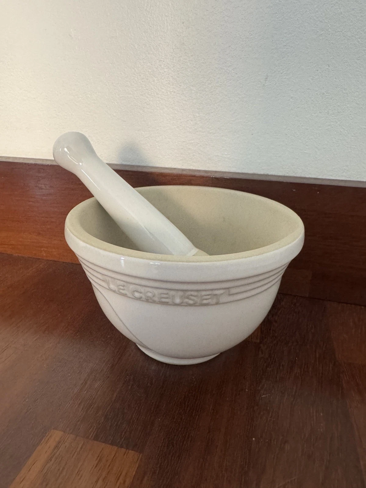 Le Creuset Pestle and Mortar off white