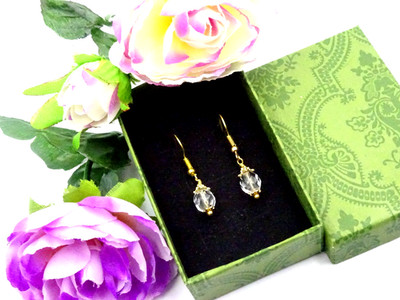 Pilgrim Damen Ohrhänger 16 Karat vergoldet 3,5 cm Klare Kristalle Luxus Elegant