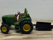 ERTL John Deere H0315WY00 Tractor And Trailer 1/16 Scale Metal  Plastic Toy