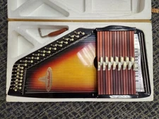 Vintage Sekova 12-Chord Autoharp