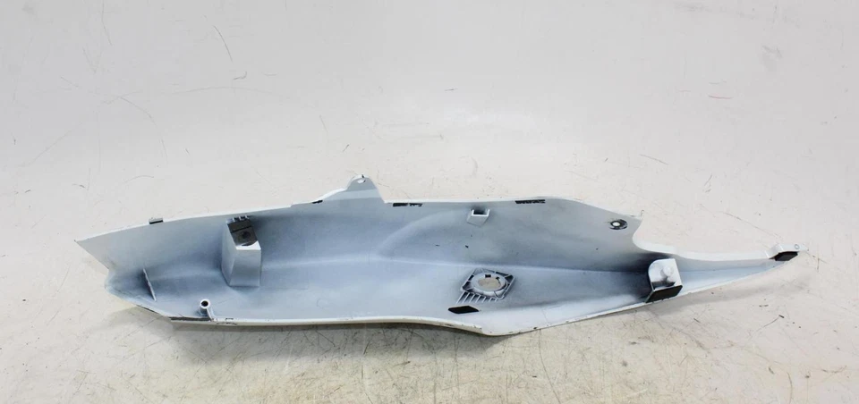 2005 Suzuki Gsxr600 ЛЕВЫЙ ПРАВЫЙ ЧЕХОЛ НА ЗАДНЕЕ СИДЕНЬЕ 45512-01H, 45511-01H - Изображение 3 из 4