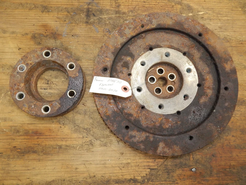 Volante motor diésel Yanmar 2TNV70/TK270VFM con polea 119515-21570 Foto 4 de 4