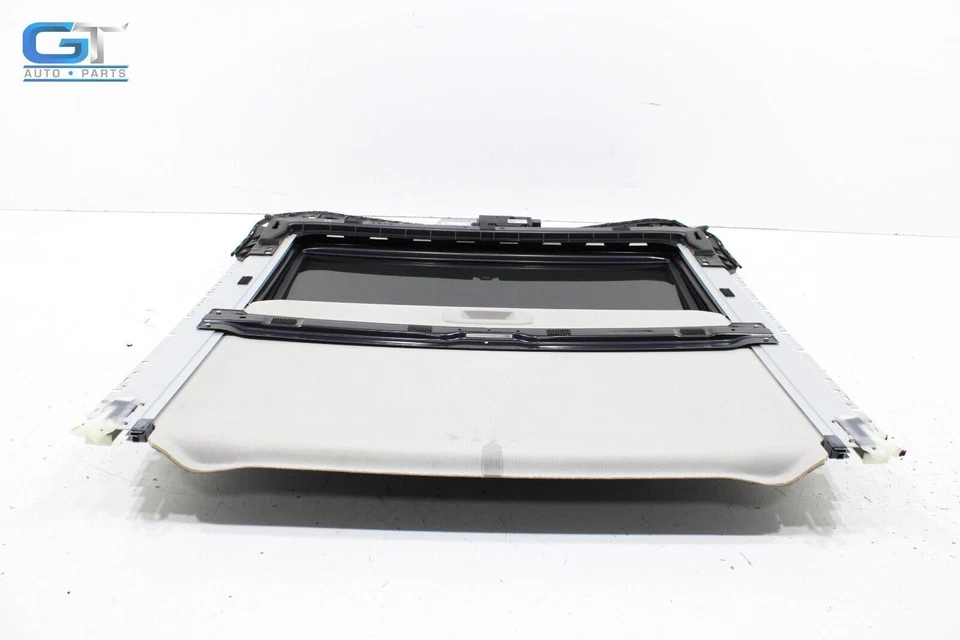 2016-2019 INFINITI Q70 Q70L SUN ROOF SUNROOF WINDOW GLASS & MOTOR & SHADE OEM - Image 4 of 4