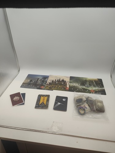 Avalon The Resistance - Indie Boards and Cards Board Game Complete Gc - Picture 4 of 13