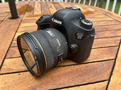 Máquina Fotográfica Reflex (DSLR) Canon EOS 60D Corpo - Câmara Reflex