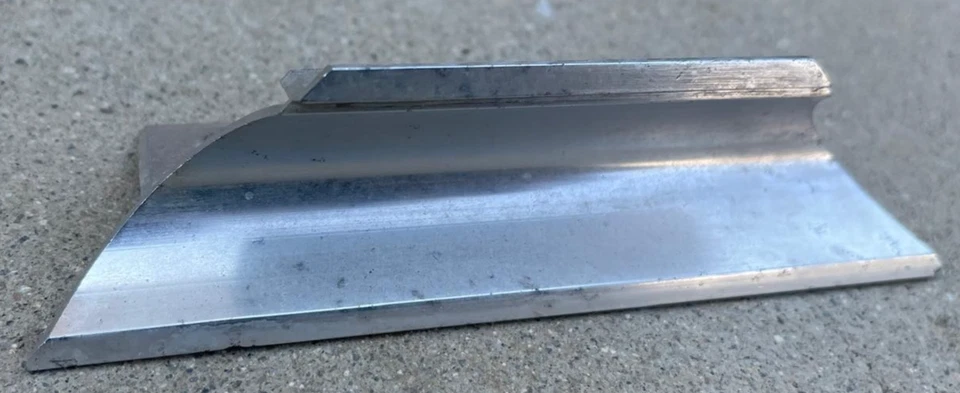 CADILLAC DEVILLE PARA-CHOQUE TRASEIRO TRASEIRO ACABAMENTO DE INSERÇÃO INTERNA 1965 65 FABRICANTE DE EQUIPAMENTO ORIGINAL #4 - Imagem 3 de 4