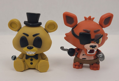 Funko Five Nights at Freddys Mystery Minis Figure Golden Freddy Red Foxy Pirate