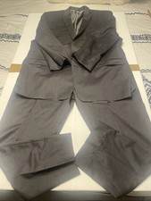 Calvin Klein Men s 2-Piece Gray Wool Suit 48L Classic Fit Blazer Pants
