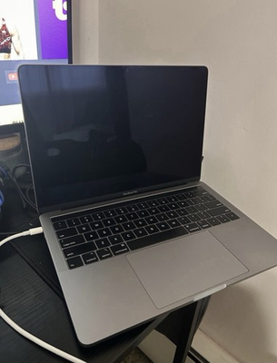 #ad #ad Apple MacBook Pro withTouch Bar Intel Core i5Dual Core3.1GHz16GB RAM256GB SSD $400.00