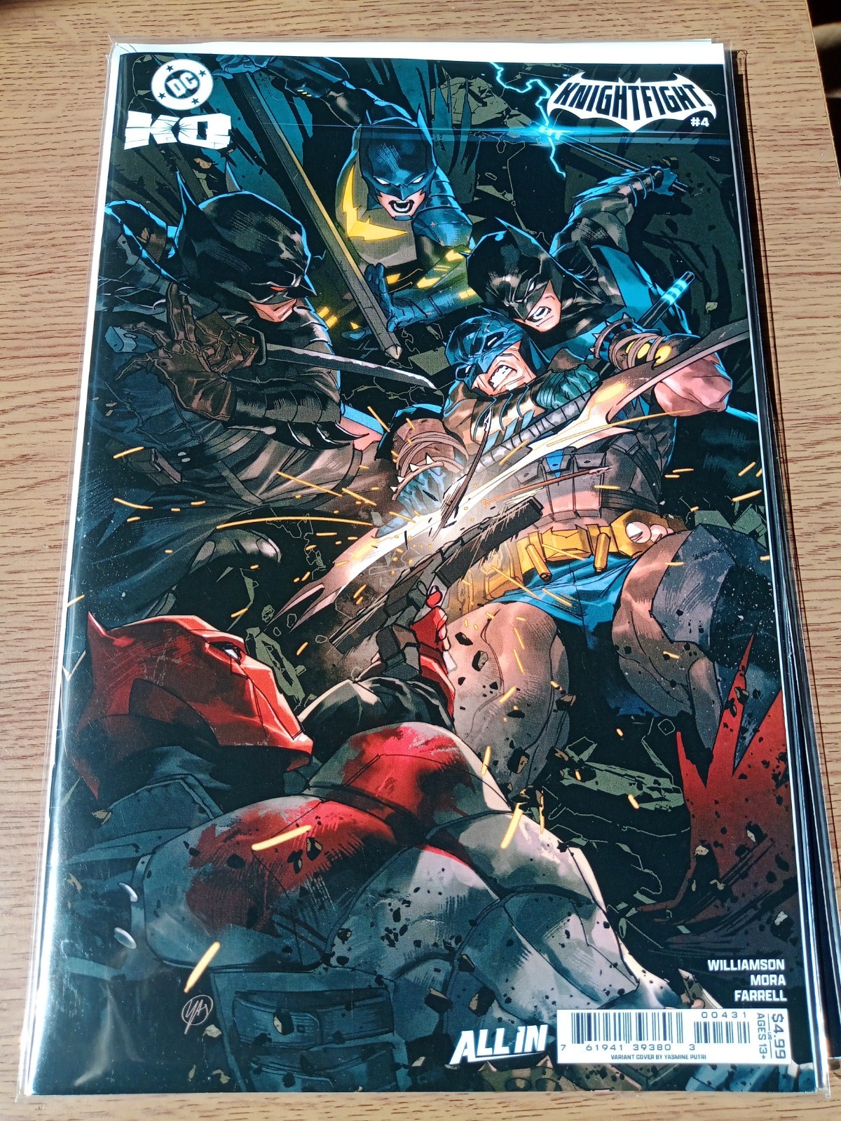 DC KO Knightfight #4 Yasmine Putri Variant VF 8.0 or + DC Comics Bag & Board