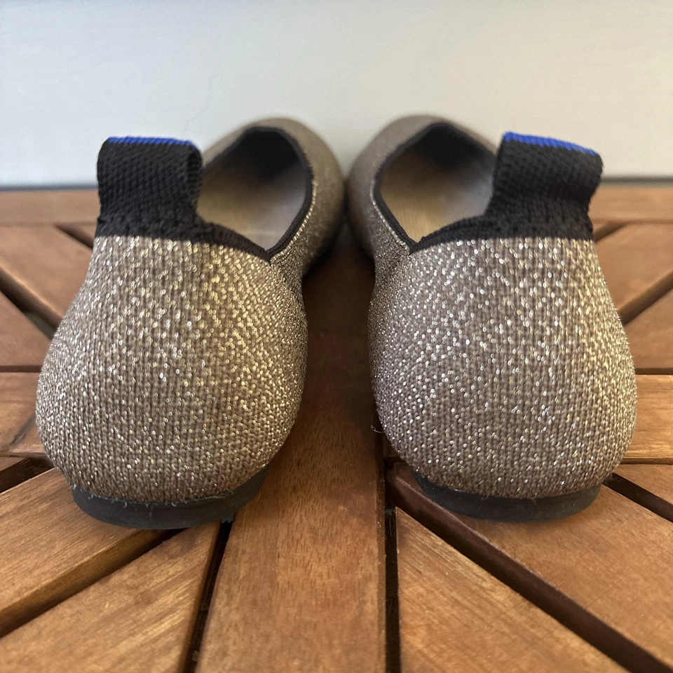 Zapatos Rothy's para mujer talla 8 dorados metálicos punta plana redonda tejido ballet 102-013 Foto 3 de 4