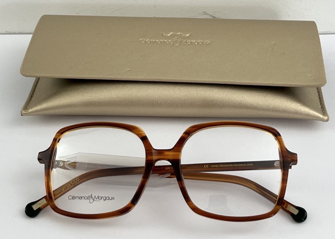 Lunette de vue femme Clémence Margaux modèle La Charismatique acétate noir