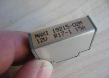 Bussmann Eaton 19215-02M Maxi Fuse Circuit Breaker 15A 15Amps 12V #M147JD