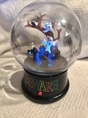 2012 Gemmy Halloween Globe Beware Cemetery Graveyard Ghosts Tornado WORKS! 6 x4 