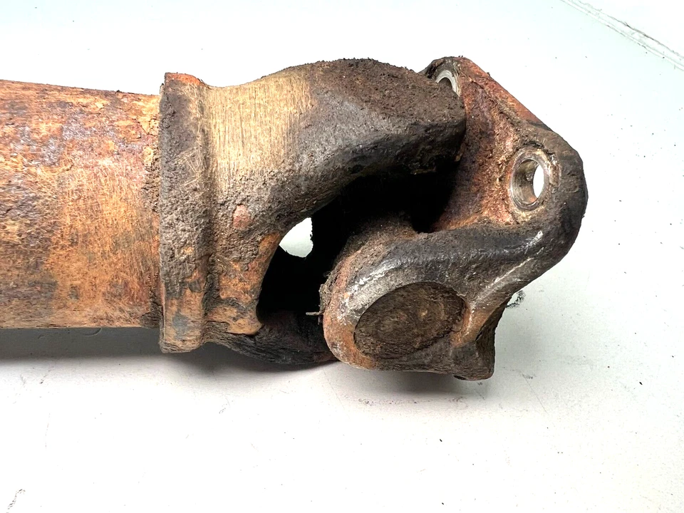 Eje trasero derecho o izquierdo Datsun Nissan 280ZX S130 1982-1983 2+0 OEM Foto 3 de 4