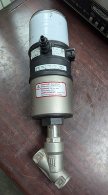   BURKERT 2300 2-WAY ANGLE SEAT CONTROL VALVE W/ 8694 POSITION CONTROLLER
