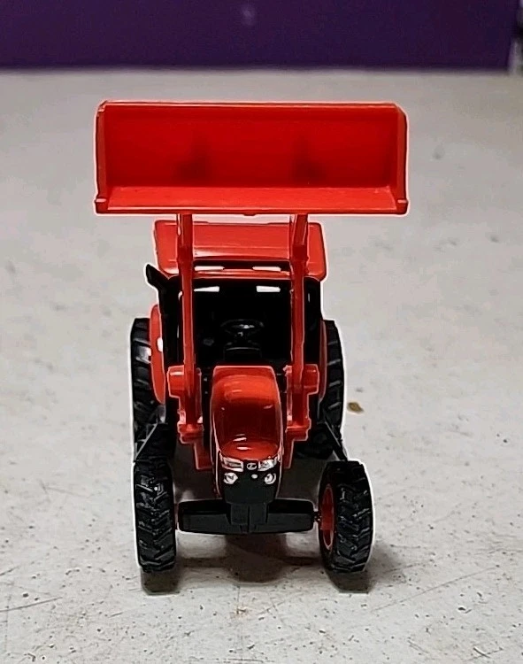 1/43 Scale Kubota M5-111 Farm Tractor W/ Bucket Plastic & Diecast 782587-06-19 - Image 3 of 4
