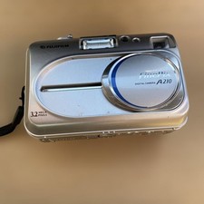 Fujifilm FinePix A210 Compact Digital Camera 3.2MP Tested Zoom Lens
