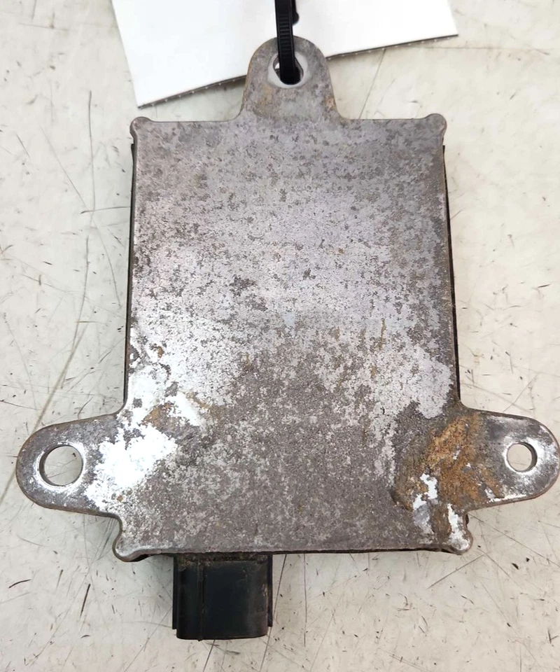 Sensor de radar de punto ciego trasero Subaru Legacy Outback 2015 diestro derecho OEM 87611AL01A Foto 4 de 4